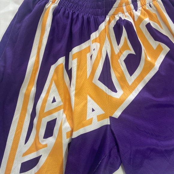 Vintage 90s Los Angeles Lakers Mens Size Small Embroidered Basketball Shorts NBA - Picture 2 of 5